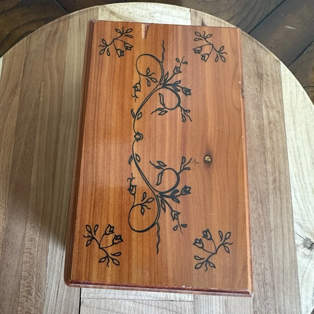 Vintage USA Artisan Cedar Trinket Jewelry Box 5x3 Inch Handcrafted Floral Design
